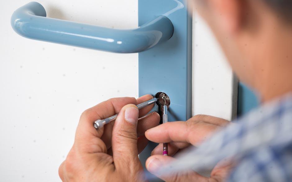 comment ouvrir une serrure de porte sans clé Marseille 12